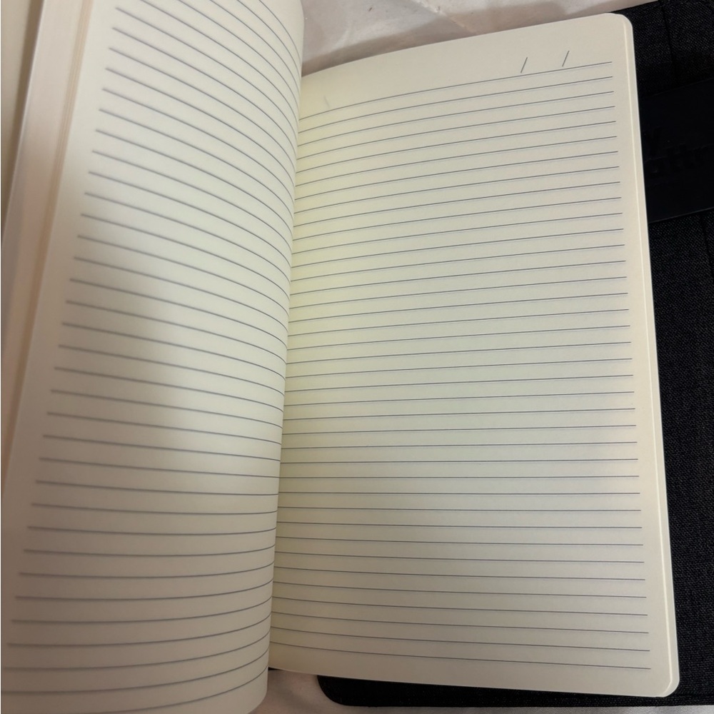 NWT Charcoal fry mattr Notebook Folio- 64 pages, phone pocket & stand - Picture 3 of 4